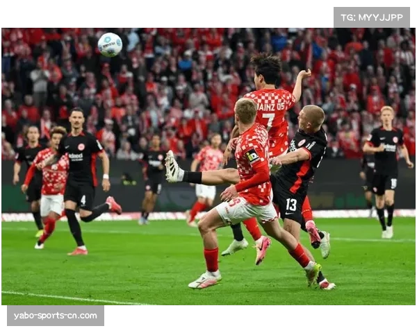 美因茨伯卡特十球撑起锋线 场均0.6球效率位列德甲前列 美因茨伯卡特十球撑起锋线 场均0.6球效率位列德甲前列